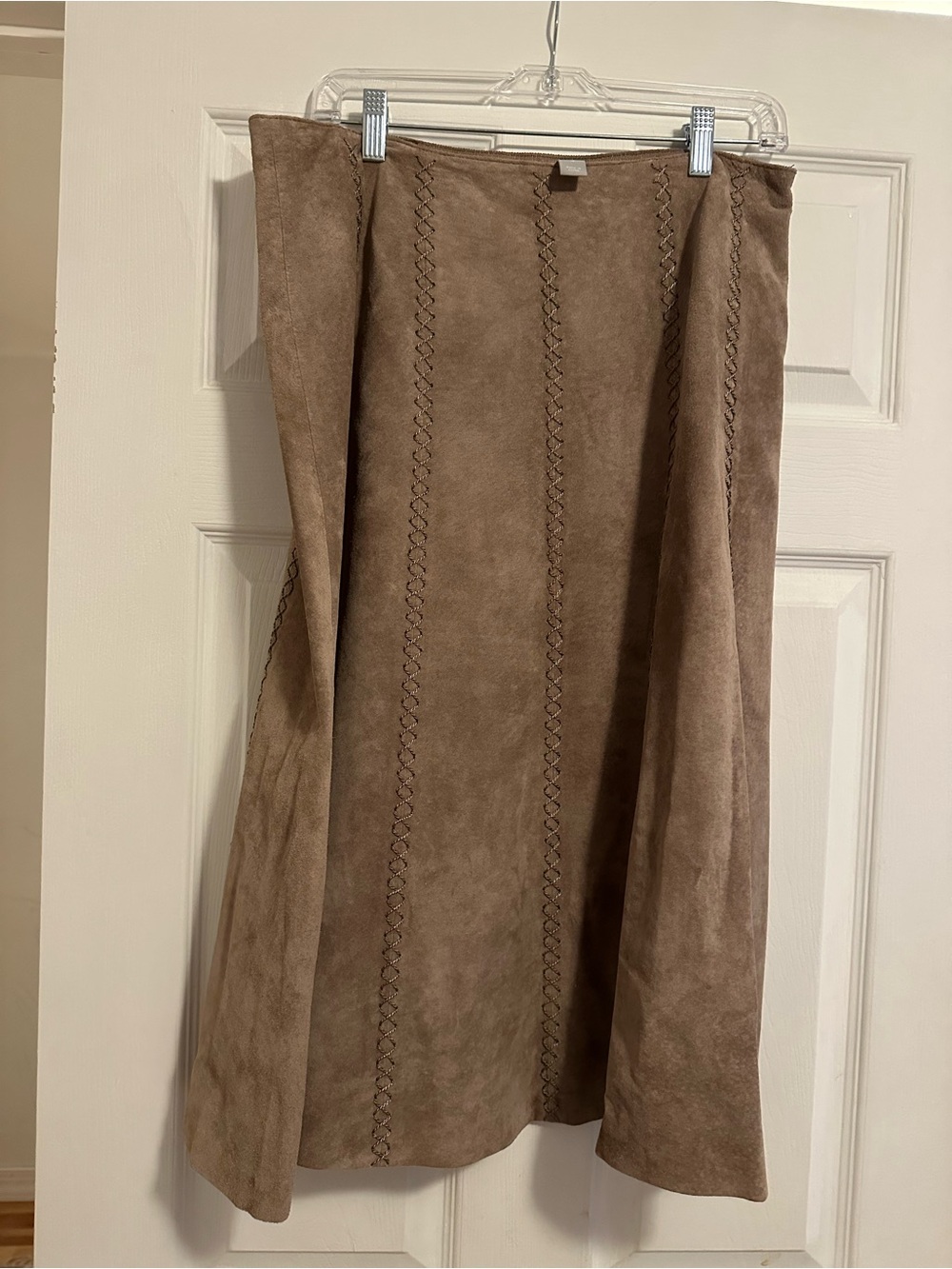 Liz Clairborne A-Line Suede Midi Skirt - Vintage RARE - Picture 2 of 10